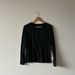 Banana Republic Black Classic Long Sleeve Tee